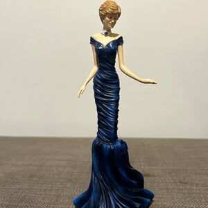 The Hamilton Collection “Glamorous Dream” from the Princess of our Hearts”